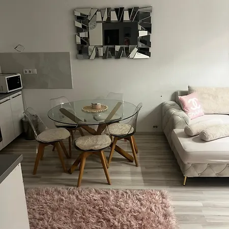Apartment J&k *